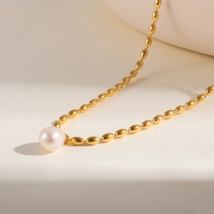 18K gold stainless steel beaded necklace with elegant freshwater pearl pendant