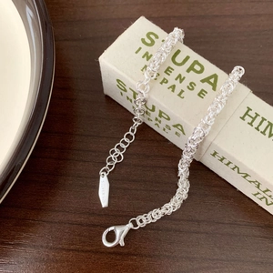 Minimalist S925 sterling silver chain bracelet featuring a lobster clasp and extension chain