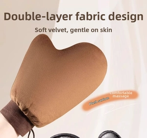 Detail view of the soft flocked tanning mitt featuring a double-layered waterproof design