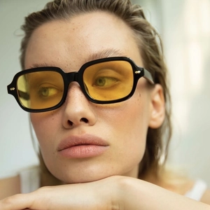 Retro Square Sunglasses Women Oversized Fashion Trendy UV400 Protection PC Frame AC Lens Rivet Decor Outdoor Eyewear