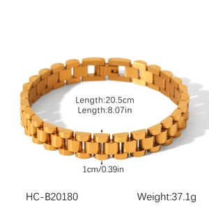 Detailed size specifications for the gold stainless steel bracelet showing 20.5cm length
