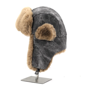 Chapeau de trappeur gris vintage avec doublure en fausse fourrure et cache-oreilles d'hiver