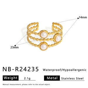Detail view of triple-layered golden stainless steel ring with pearls and dimension data