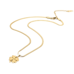 Elegant gold clover pendant necklace with flat snake bone chain for women jewelry