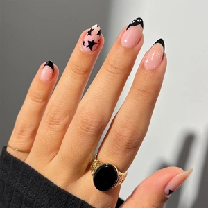 Black Star French Press On Nails Short Almond Pink Base Starburst Pattern Decorative Manicure Artificial Nails For Women