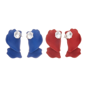 Minimalist irregular petal earrings with zircon in royal blue and bright red colors
