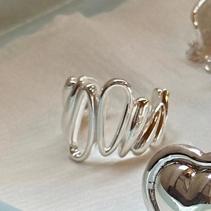 Minimalist 925 sterling silver multi-layer wavy ring with fluid artistic design
