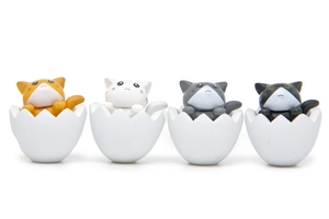 Set mit 4 niedlichen Cartoon-Katzenfiguren in Eierschalen für DIY-Schlüsselanhänger