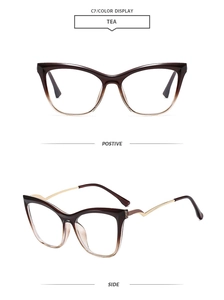 Cat-eye glasses frame with tea gradient finish and golden wavy metal temples