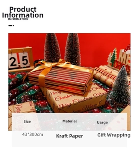 Dettaglio di carta regalo Kraft a strisce metalliche rosse e pois per confezioni di Natale