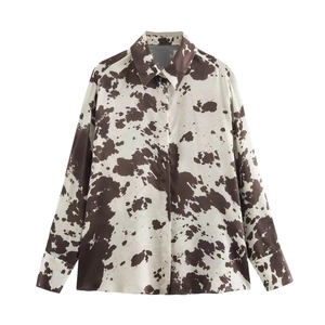 Chemise femme à manches longues avec imprimé animalier vache marron et crème