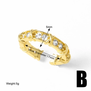 Detail view of 18k gold plated double-layer open ring with pearl and gemstone dimensions
