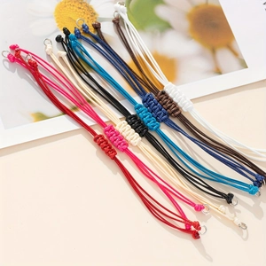 Set di 8 braccialetti intrecciati regolabili in vari colori con anelli metallici