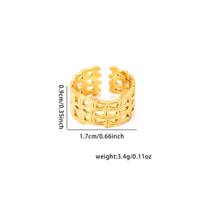 Detailed dimension view of gold woven ring showing 0.9cm width and 1.7cm diameter