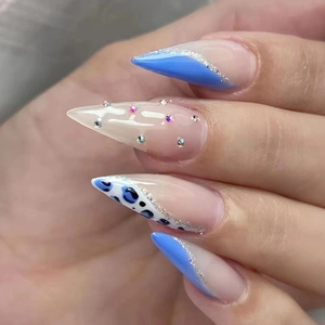 Almond Shape Sea Blue Leopard Print Press On Nails European Ins Style Glitter Rhinestones Fake Nails Full Cover For Women Party Manicure