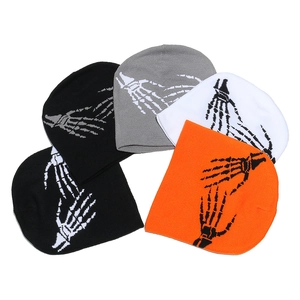 Bonnets en tricot d'hiver avec motifs jacquard de mains de squelette punk colorés