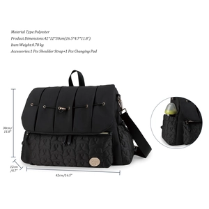 Detailed size chart of the waterproof black quilted diaper bag with 42x12x30cm dimensions