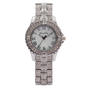Montre à quartz en argent avec strass et cadran à chiffres romains sur blanc