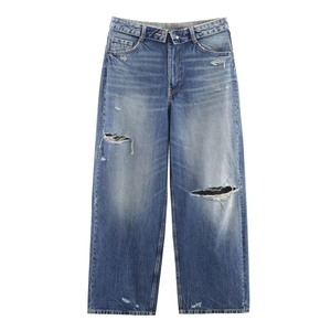 Jean large droit pour femme avec détails usés et taille rabattue en délavage bleu moyen