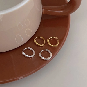 Minimalist 925 sterling silver hoop earrings with bubble texture in gold and silver