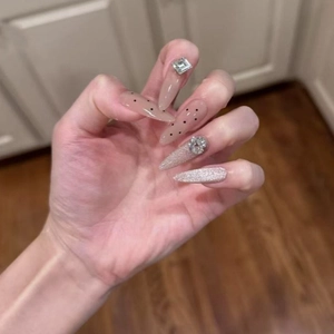 Press On Nails Long Stiletto Luxury Rhinestone Polka Dot Design Silver Glitter Nude Pink Artificial False Nails For Women