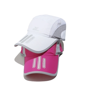 Berretti da baseball traspiranti ad asciugatura rapida in bianco e magenta con strisce riflettenti