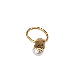 18K gold plated ring featuring a flocked brown bear with a white pearl on a white base