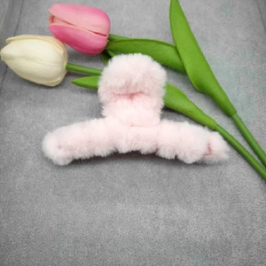 11cm large pink plush hair claw clip with soft faux fur for autumn winter hairstyles