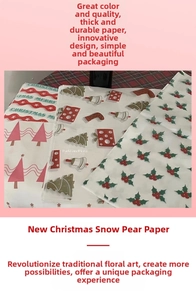 Papier de soie de Noël avec motifs festifs de sapins et cloches pour emballage cadeau