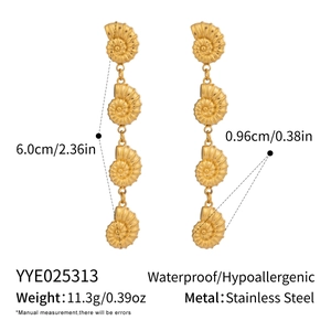 Detailed size specifications for 18K gold plated stainless steel seashell drop earrings