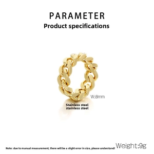 Detail view of 8mm wide golden stainless steel cuban chain ring with 9g weight specs