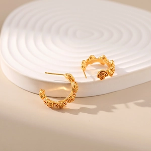 Vintage 18K gold plated C-shaped earrings with romantic 3D rose flower relief carving