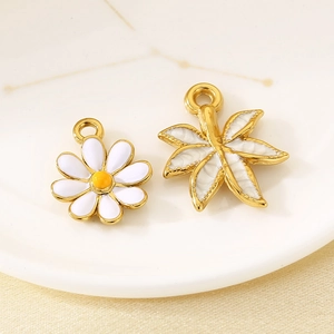 DIY daisy pendant and coconut leaf charm in 18K gold plated finish for jewelry making