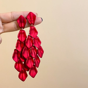 Elegant matte red floral tassel earrings with multilayer petals and retro vintage style