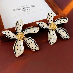 Vintage Floral Stud Earrings With Silver Earring Post Enamel Polka Dot Rhinestone Artificial Pearl French Retro Jewelry For Women