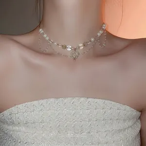 Collier Pendentif Coeur Künstliche Perle Imitation Künstliche Perles Cristal Vintage Style Palais Français Élégant Multi Couche Chaîne De Clavicule Dorée