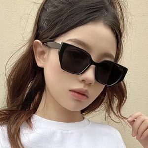 Vintage Geometric Large Frame Sunglasses UV Protection PC Frame Wide Temple Eyewear For Women Men Outdoor Fashion Accessories