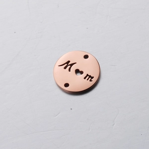 Polished rose gold MOM heart charm pendant made of durable stainless steel for DIY jewelry