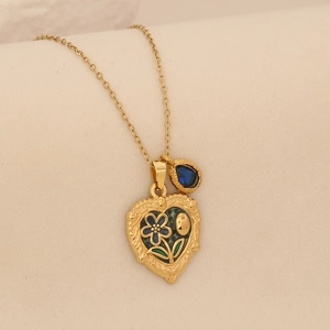 Collier élégant doré avec pendentif cœur bleu, émail rose et gemme en forme de goutte