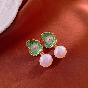 Boucles D'oreilles Pendantes Feuille De Lotus Vintage Émail Vert Avec Fausse Künstliche Perle Et Zircon Alliage 925 Argent Sterling