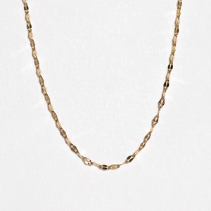 Minimalist gold stainless steel flat link chain necklace with polished texture and modern style