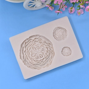 Off-white silicone mold with three sizes of peony flower patterns for DIY cake baking