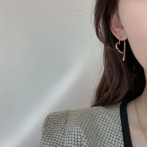 Minimalist Copper Heart Stud Earrings Fashion Gold Silver Color Heart Shaped Earrings For Women Chic Daily Jewelry Gift