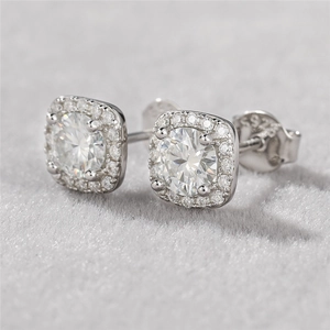 Classic S925 sterling silver halo stud earrings with 0.5ct round moissanite stones