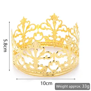 Detail of golden alloy crown crown with 5.8cm height and 10cm diameter dimensions