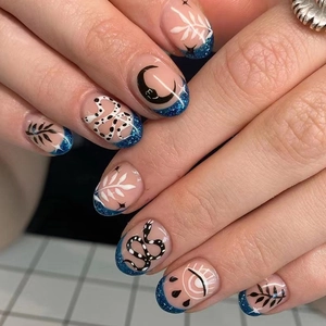 Short Oval Press On Nails Blue Glitter French Tip Snake Moon Evil Eye Mystical Pattern Wearable False Nails