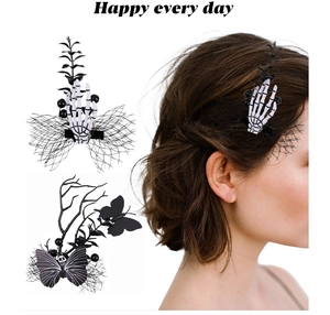 Barrettes d'Halloween gothiques avec mains squelettes, tulle noir et motifs papillons