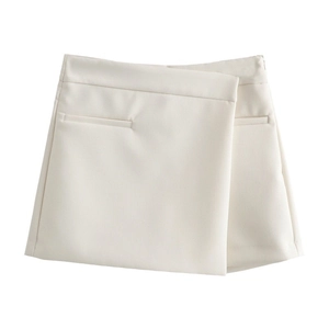 Asymmetrischer cremefarbener Hosenrock für Damen mit Klappendetail und Anzugstofftextur
