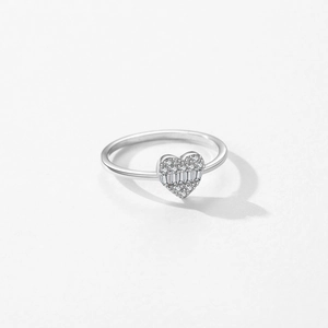 Elegant S925 sterling silver heart ring with sparkling baguette and round cut zircons