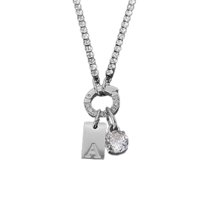 Ciondolo per collana in acciaio al titanio con lettera A di strass e charm in cristallo lucido.
